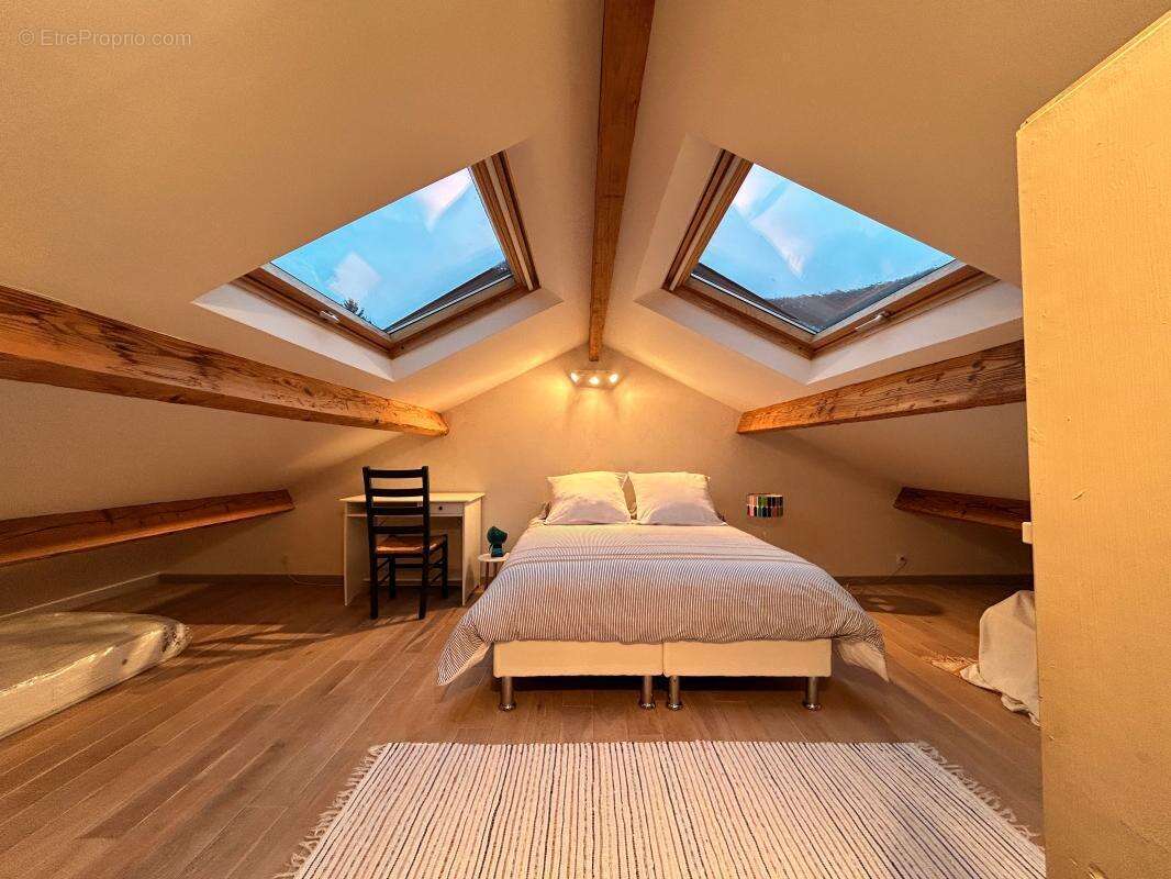 Maison à SAINT-ROMAIN-AU-MONT-D&#039;OR