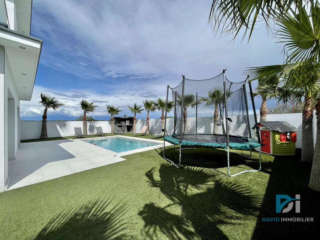 Maison à SAINT-THIBERY