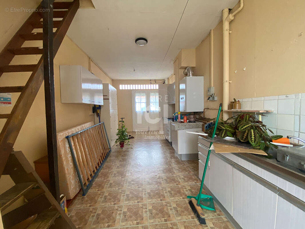 Maison à SAINT-SEBASTIEN-SUR-LOIRE