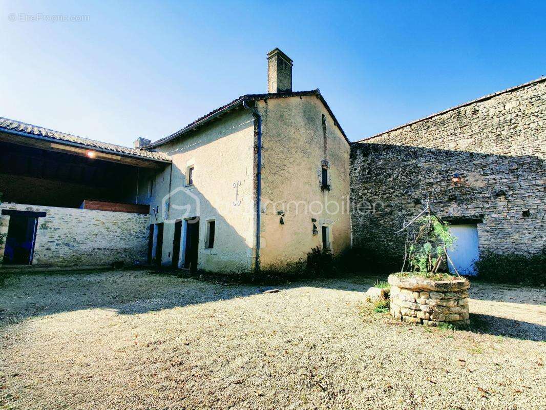 Superbe Gîte avec dépendances et piscine chauffée - photo 3