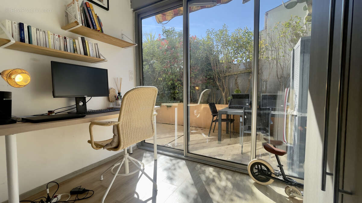 Appartement à LE CANNET