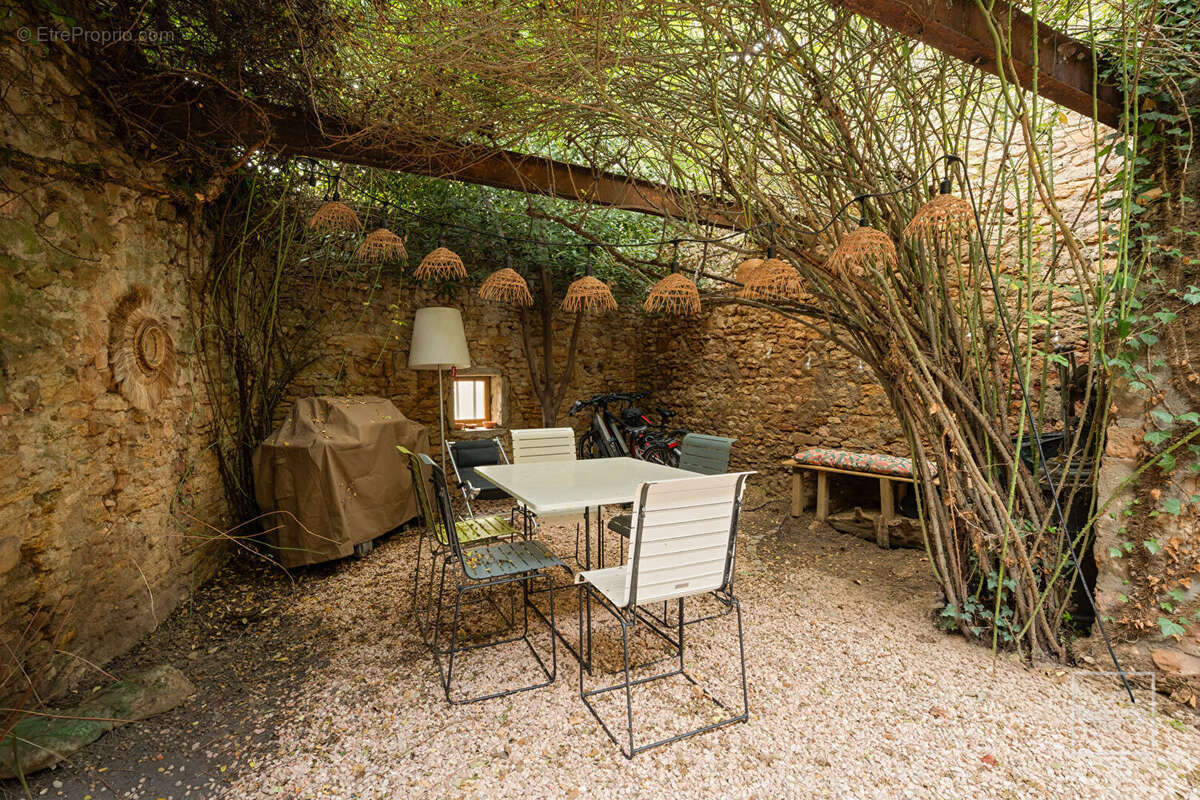 Maison à SAINT-DIDIER-AU-MONT-D'OR