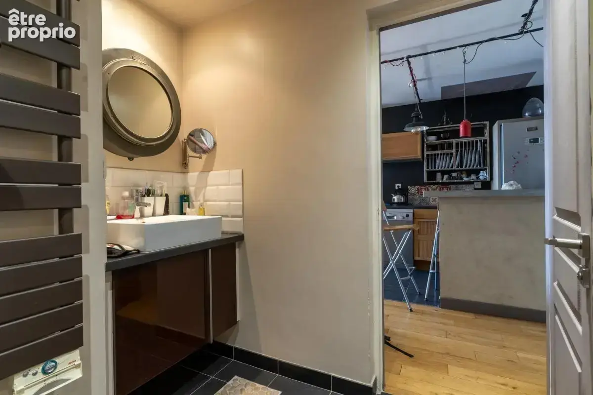 Appartement 2 pièces de 50 m² situé à Paris - photo 7