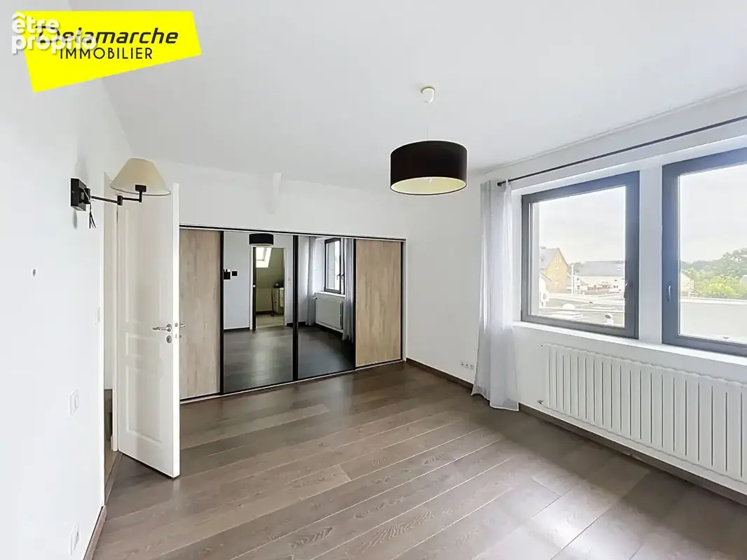 Propriété 7 pièces 5 chambres  avec piscine couverte  dépendances et terrain à Grandparigny (50600) - photo 12