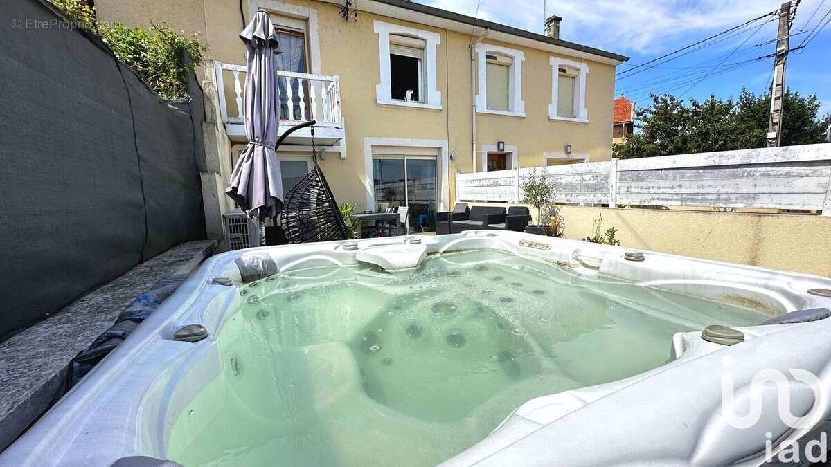 Photo 5 - Maison à SAINT-ROMAIN-LE-PUY