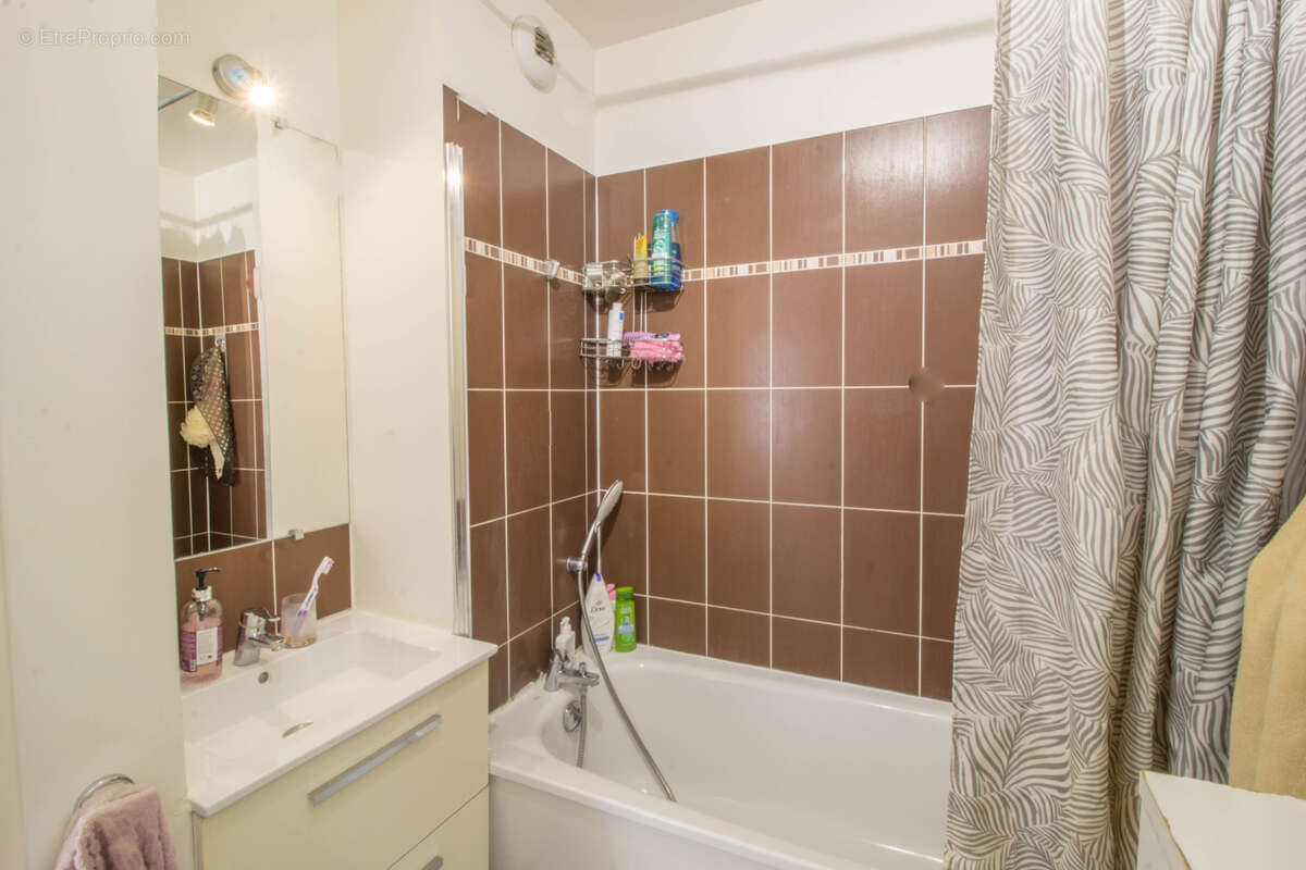 Appartement à CORBEIL-ESSONNES