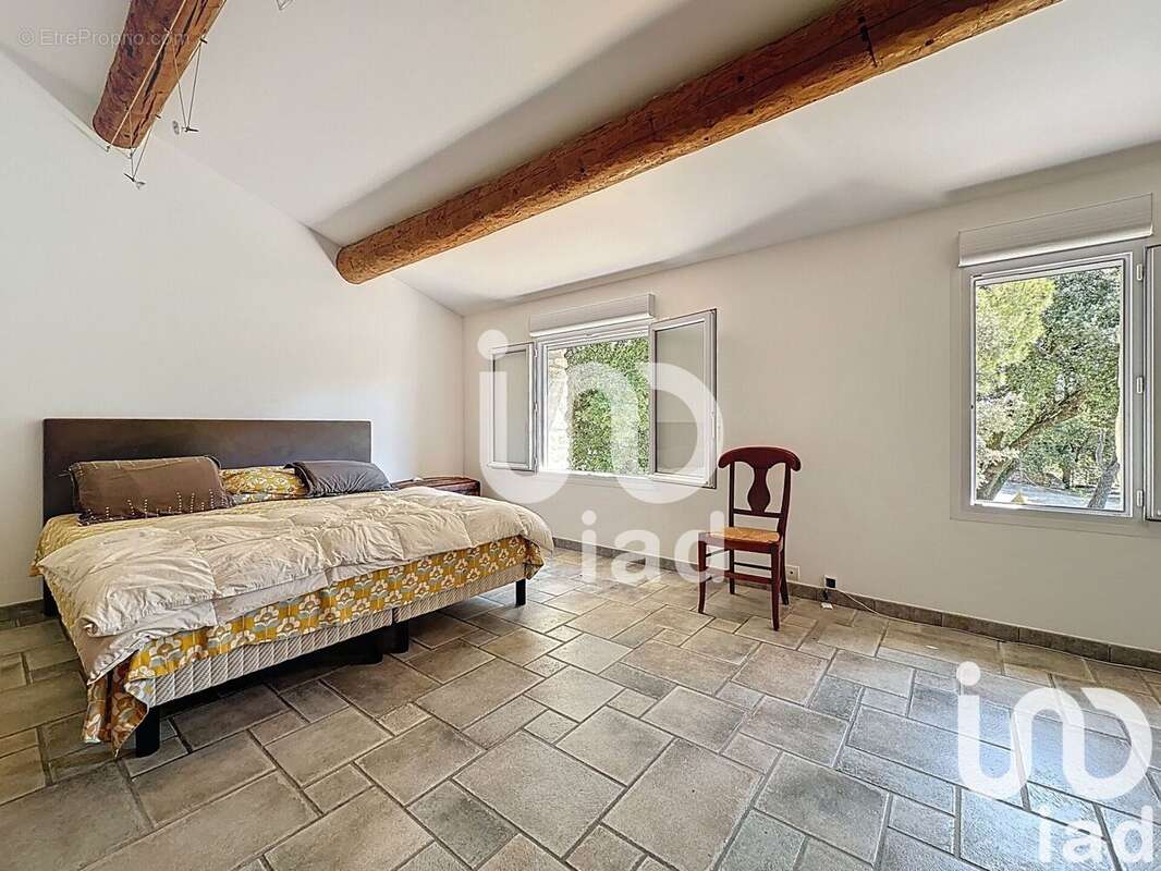 Maison 203 m² à La Baume-De-Transit  - photo 8