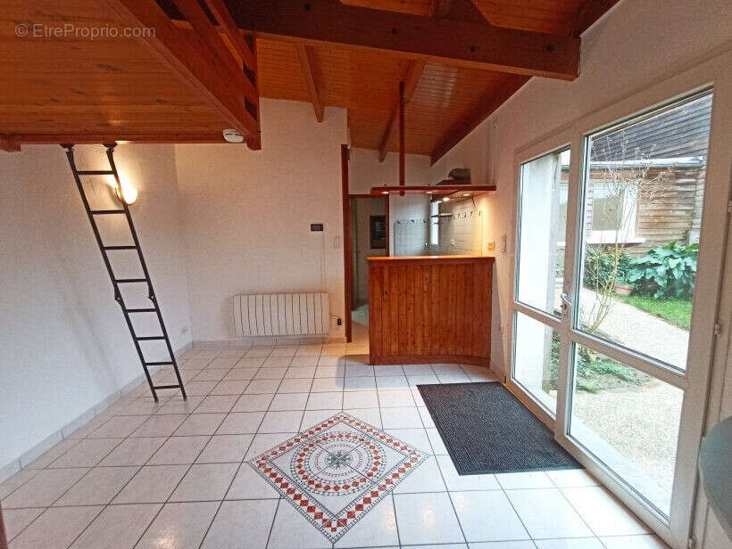                    Pièce de vie - Appartement à SAINT-NAZAIRE