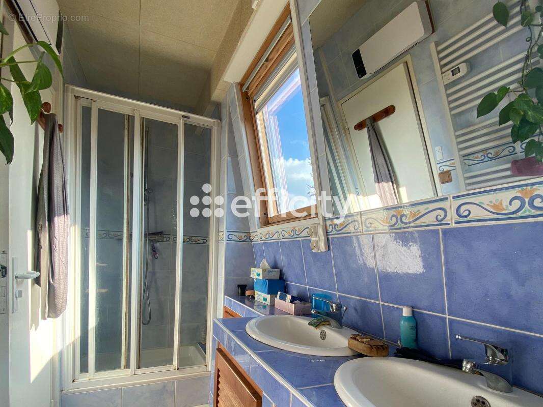 Maison à MAGNY-LES-HAMEAUX