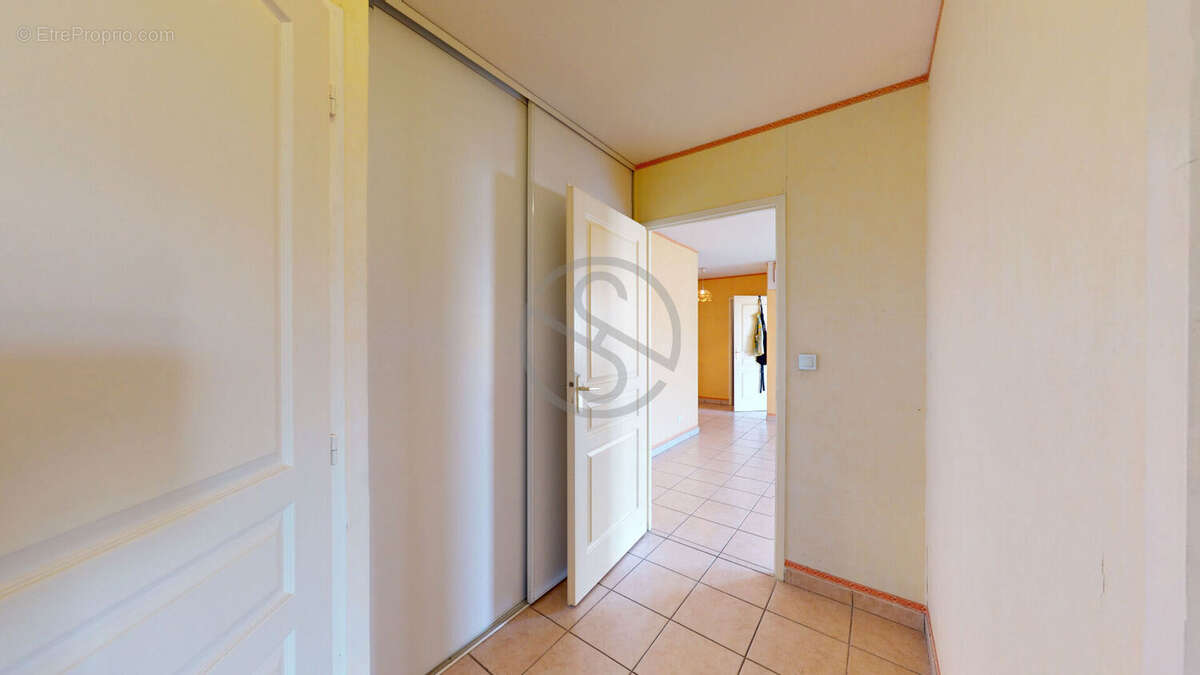 Appartement à SAINT-FONS