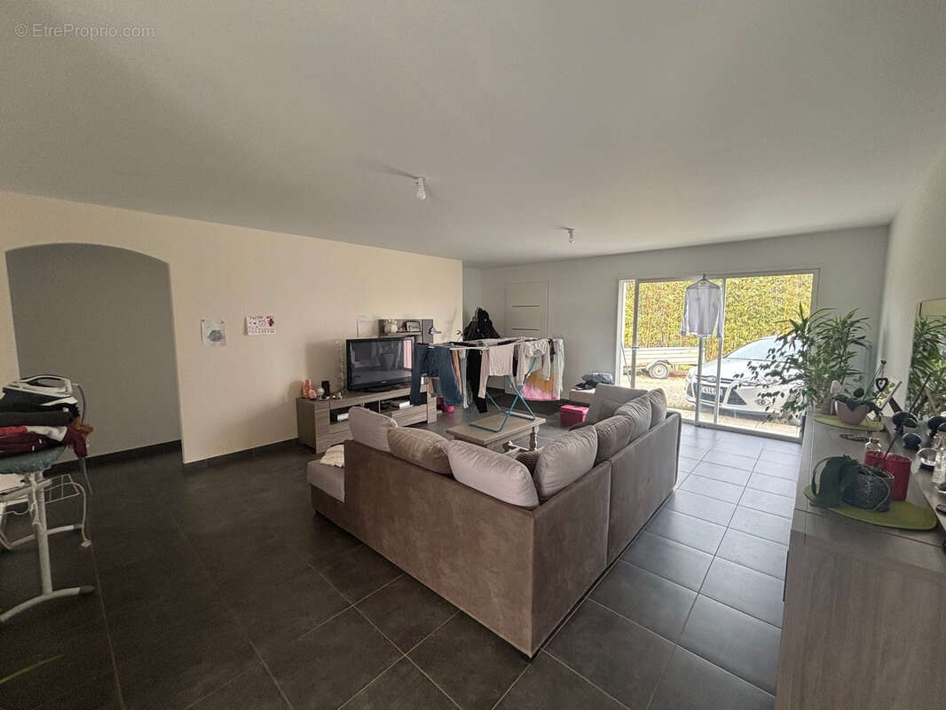 Maison à SAINTE-LIVRADE-SUR-LOT