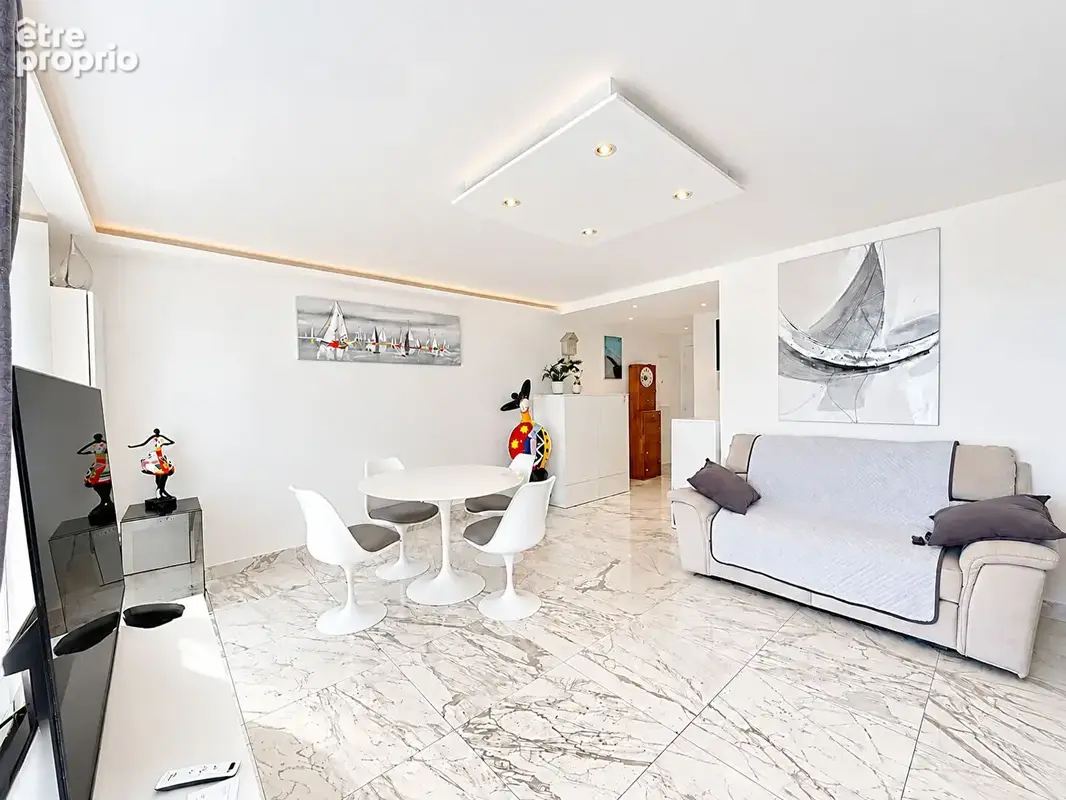 Superbe Appartement  3 pièces vue mer Port Fréjus+parking - photo 5