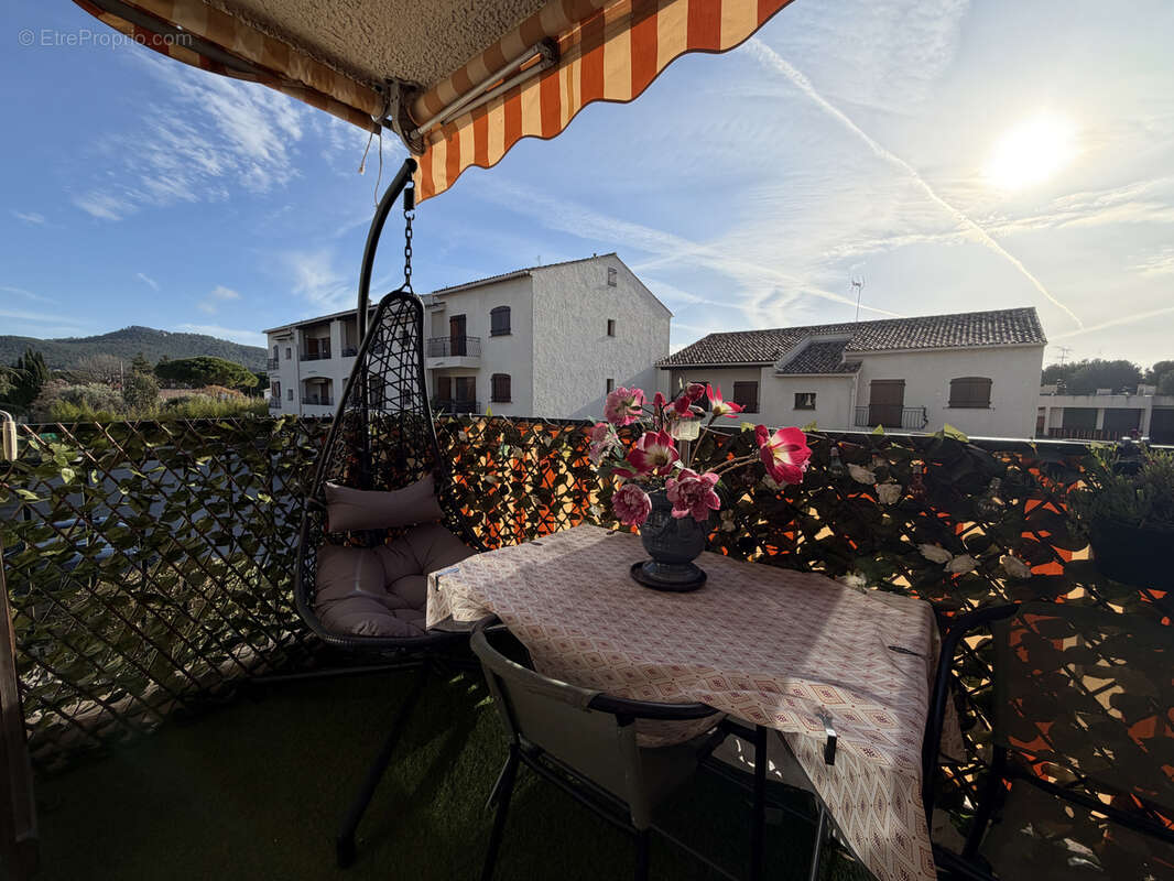 Appartement à SAINT-CYR-SUR-MER