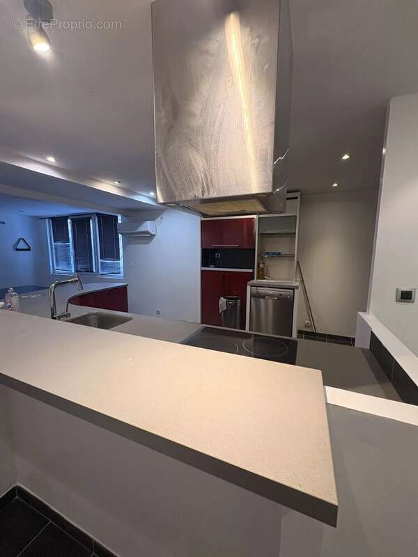 Appartement à MARSEILLE-5E