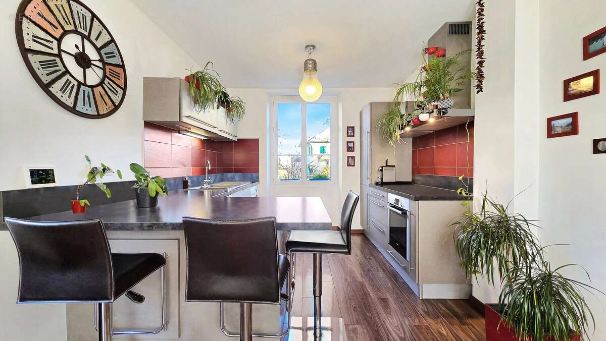 Appartement à AMBILLY