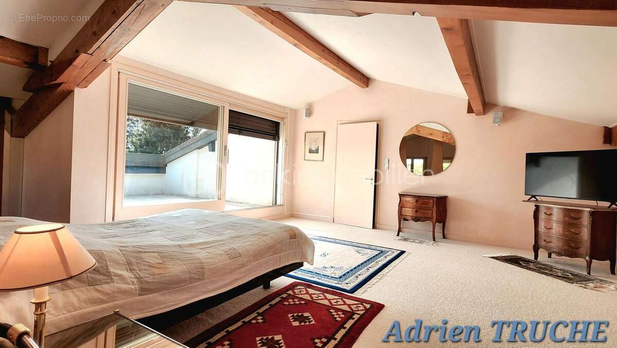 Maison à SAVIGNY
