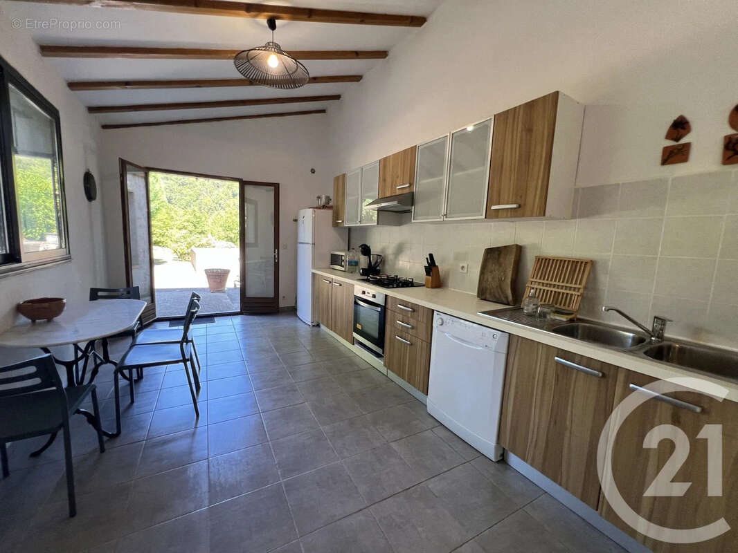 Maison 500 m² à Pruno  - photo 18