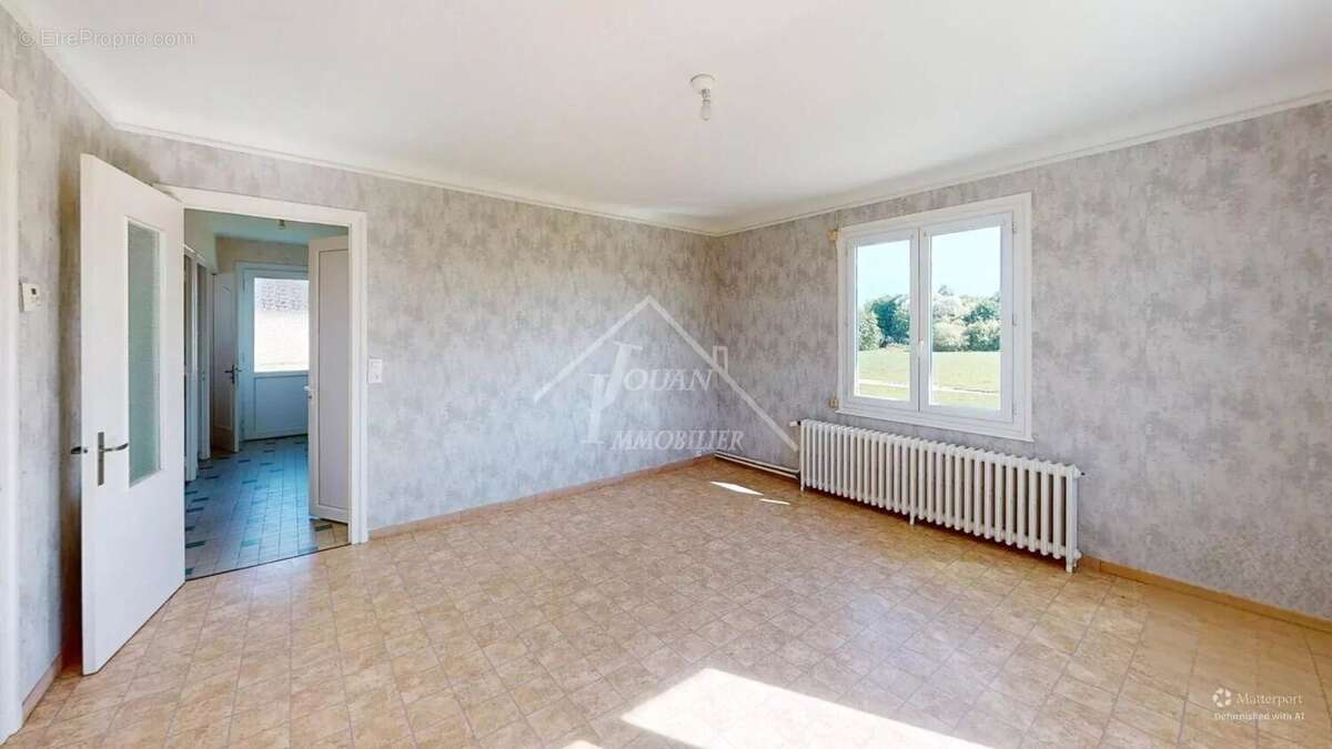 Maison à THIEL-SUR-ACOLIN