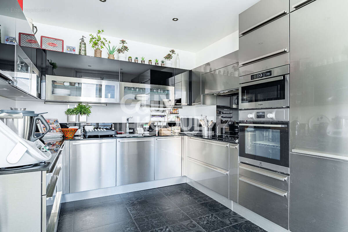 Appartement à ASNIERES-SUR-SEINE