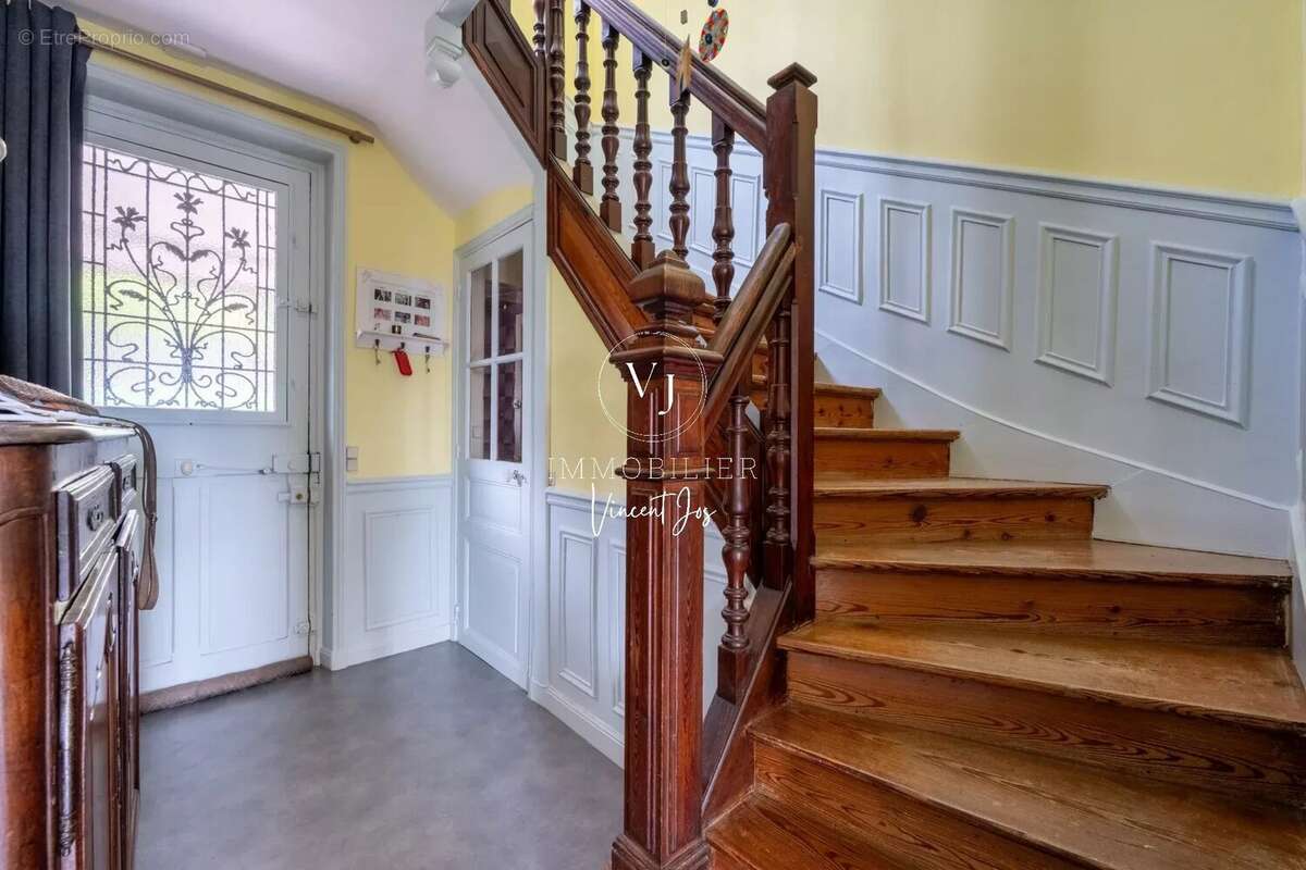 Maison à VAUX-SUR-SEINE