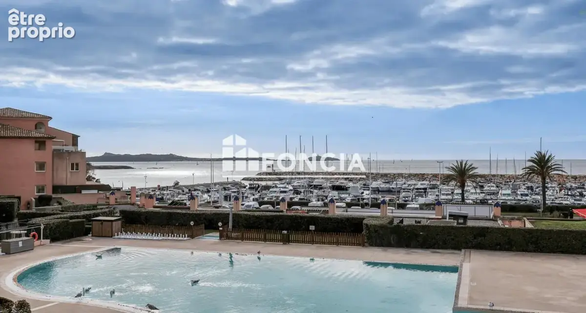 Six-fours-les-plages – domaine de la coudoulière – t2 vue mer panoramique avec terrasse et parking - photo 1