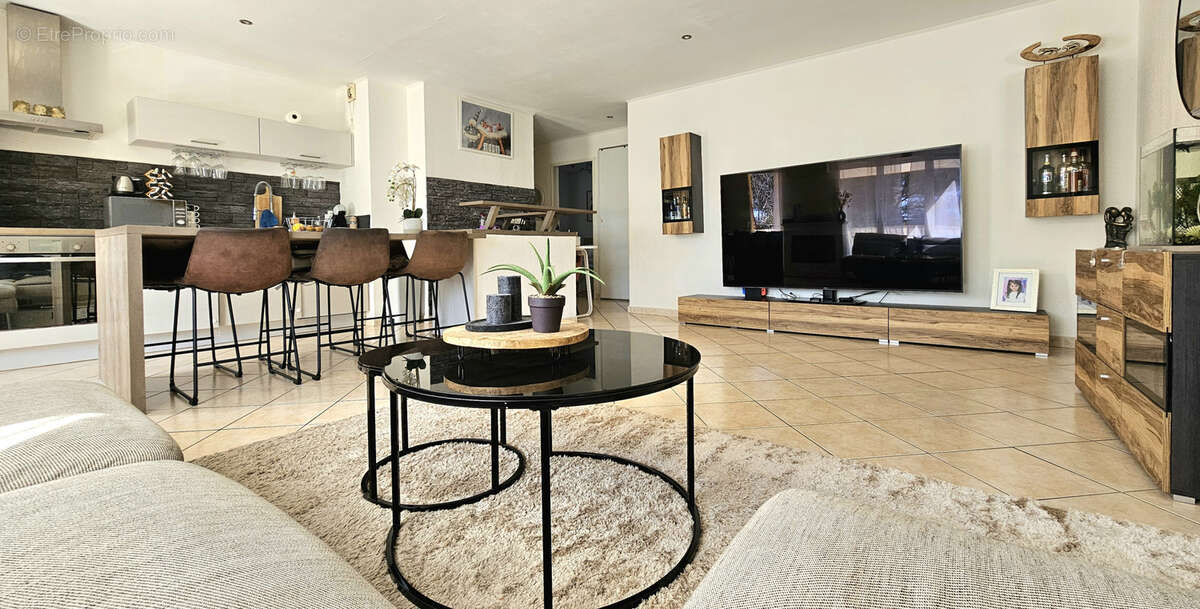 Appartement à MOUGINS