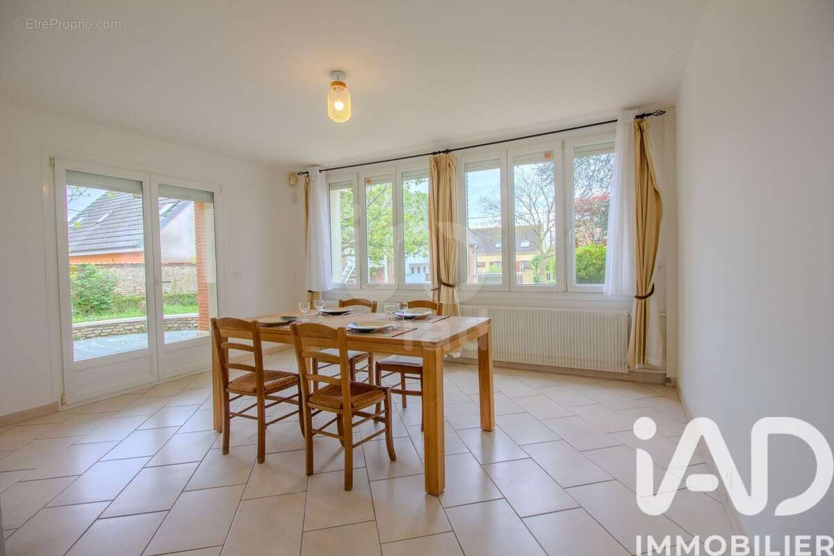 Maison 177 m² à Orvillers-Sorel  - photo 5
