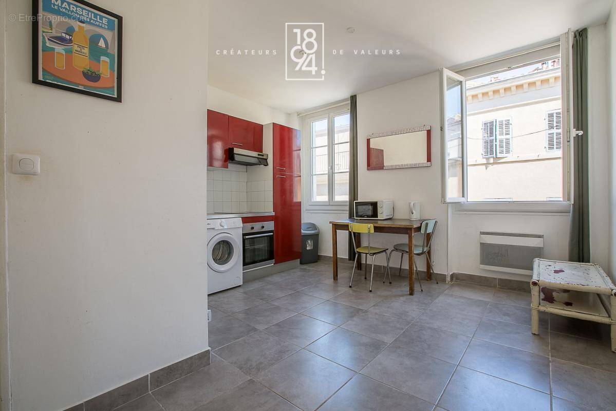 Appartement à MARSEILLE-6E