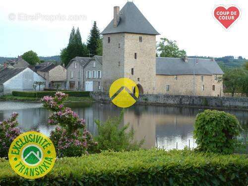 Appartement à PEYRAT-LE-CHATEAU