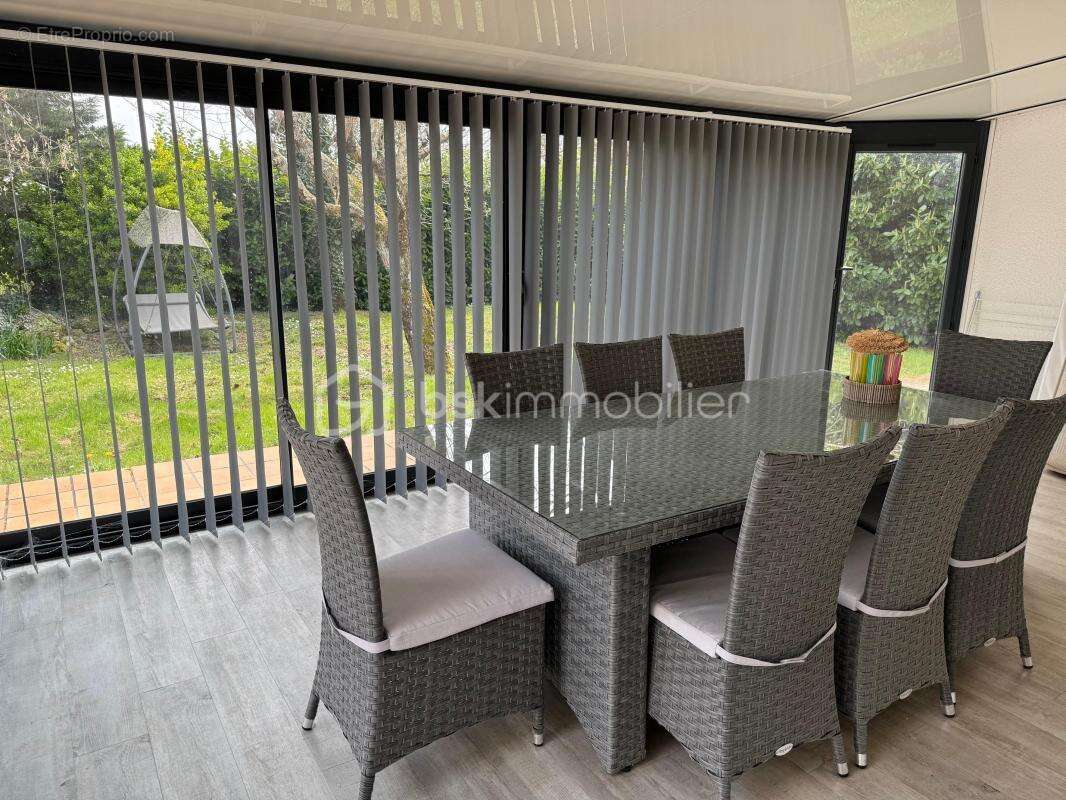 Maison à SAINT-QUENTIN-DE-BARON