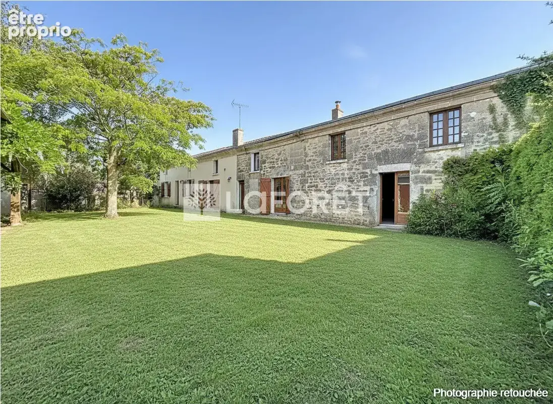 Maison à DOUE-LA-FONTAINE