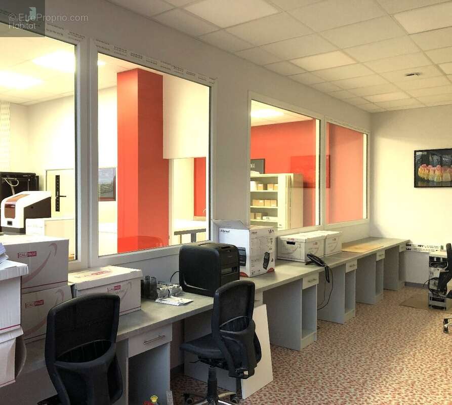 RODEZ Bureaux avec espace de stockage - photo 6