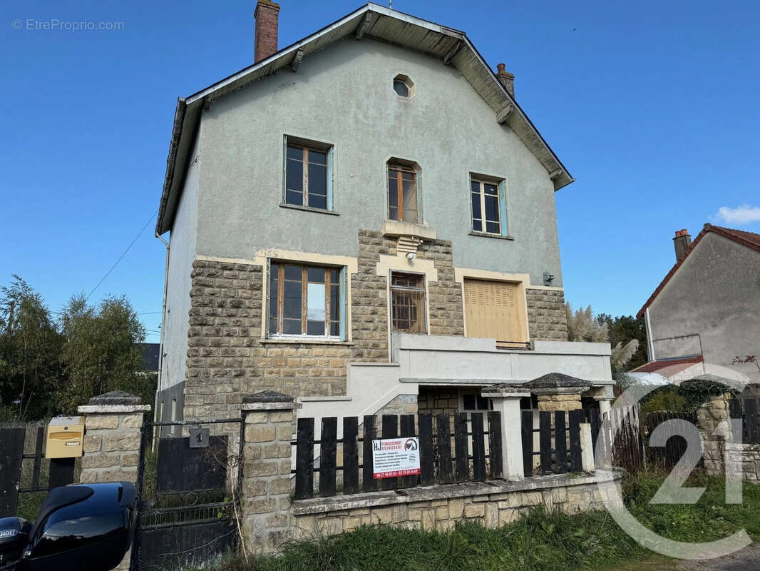 Maison à PREMERY
