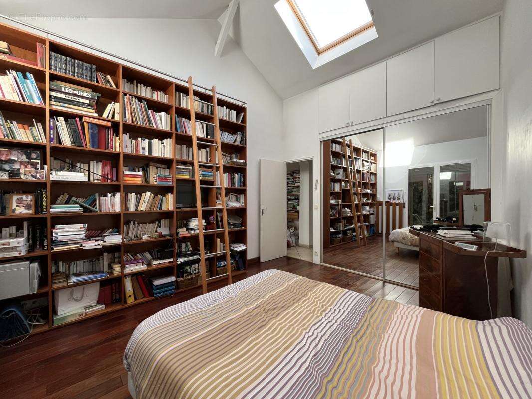 Maison à SAINTRY-SUR-SEINE