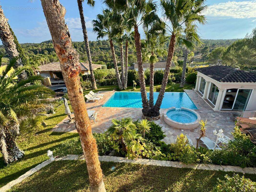 Maison à SAINT-RAPHAEL