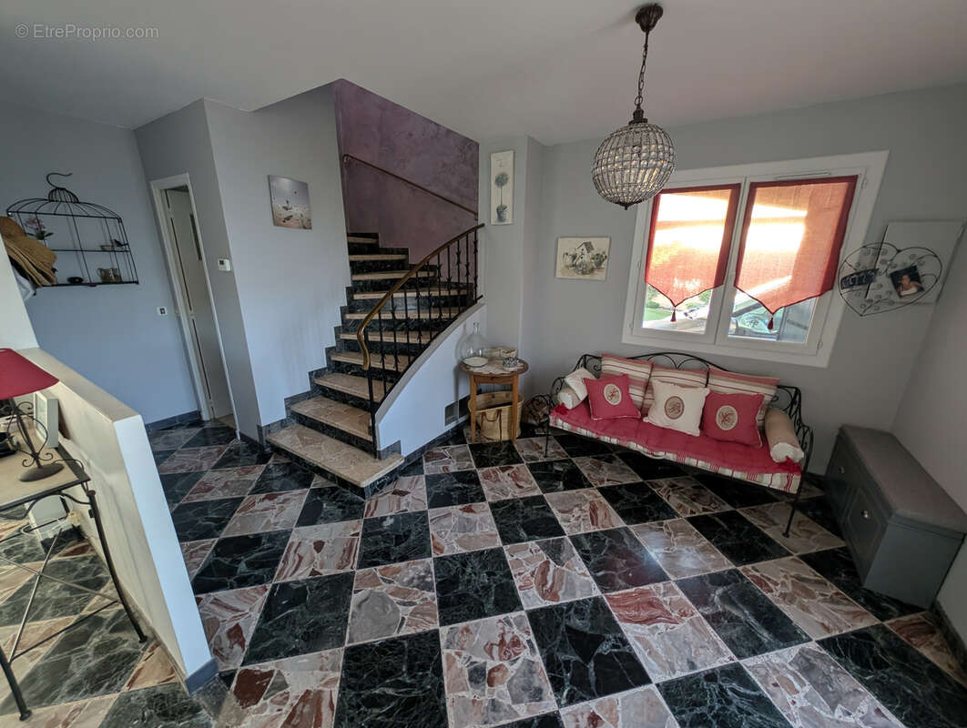 Maison à SIX-FOURS-LES-PLAGES