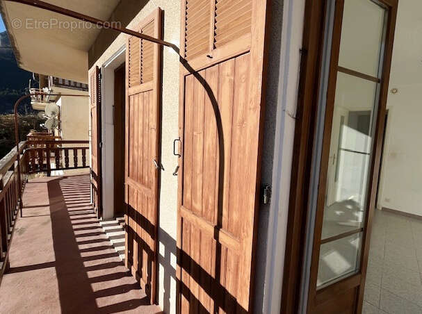 Appartement à TENDE