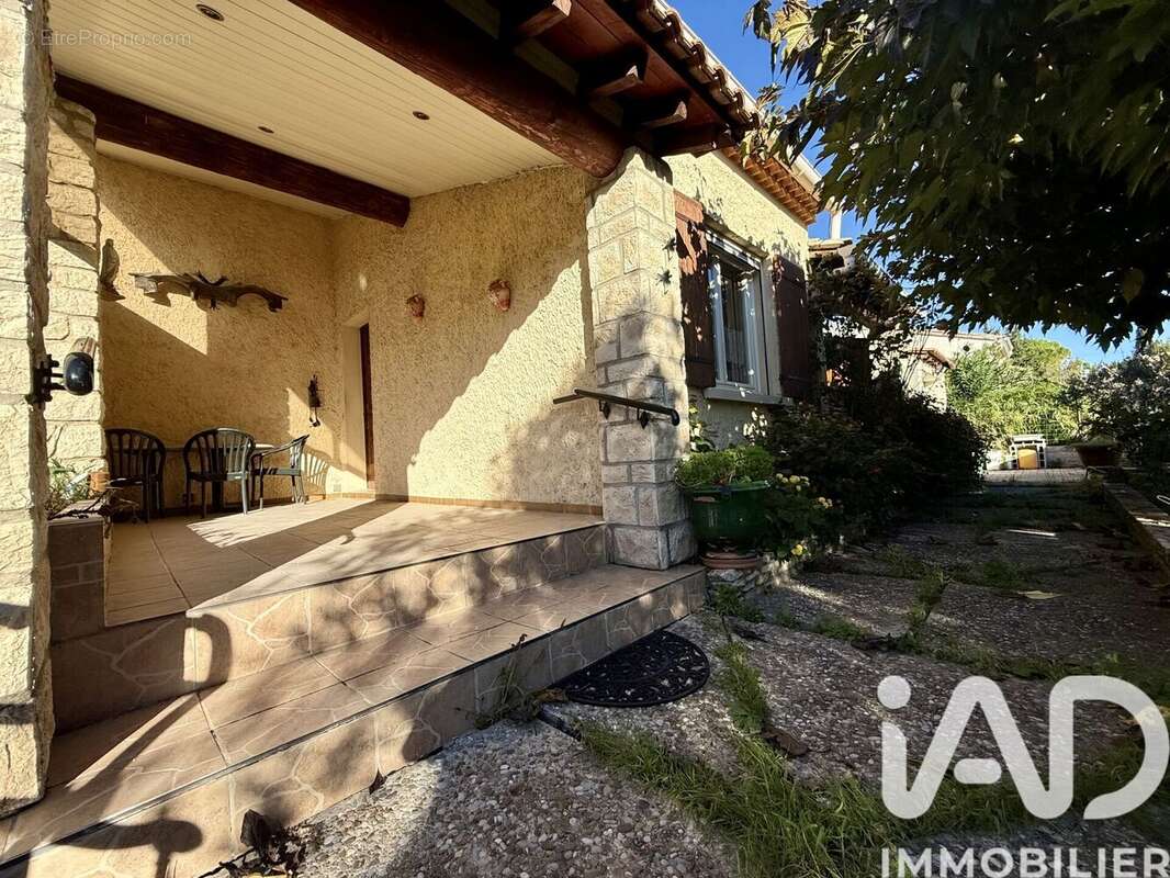 Photo 3 - Maison à MORIERES-LES-AVIGNON