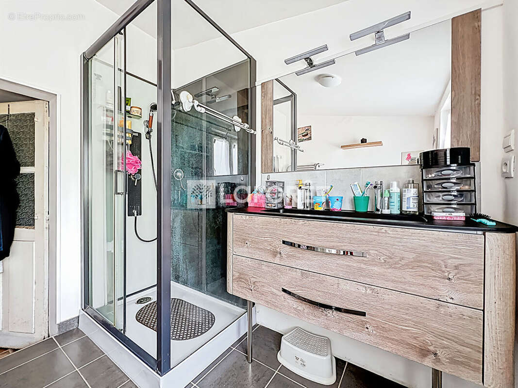 Maison à DOUE-LA-FONTAINE