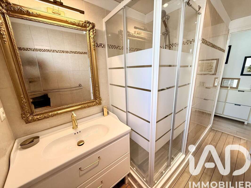 Photo 6 - Appartement à MARSEILLE-10E
