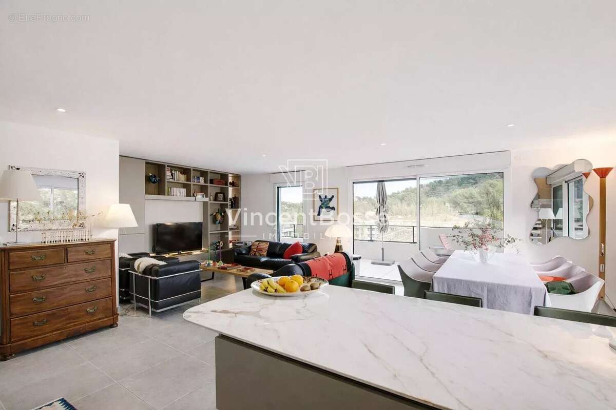 Appartement à MOUGINS