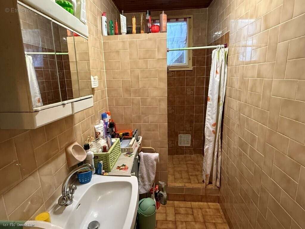 Maison à RUFFEC