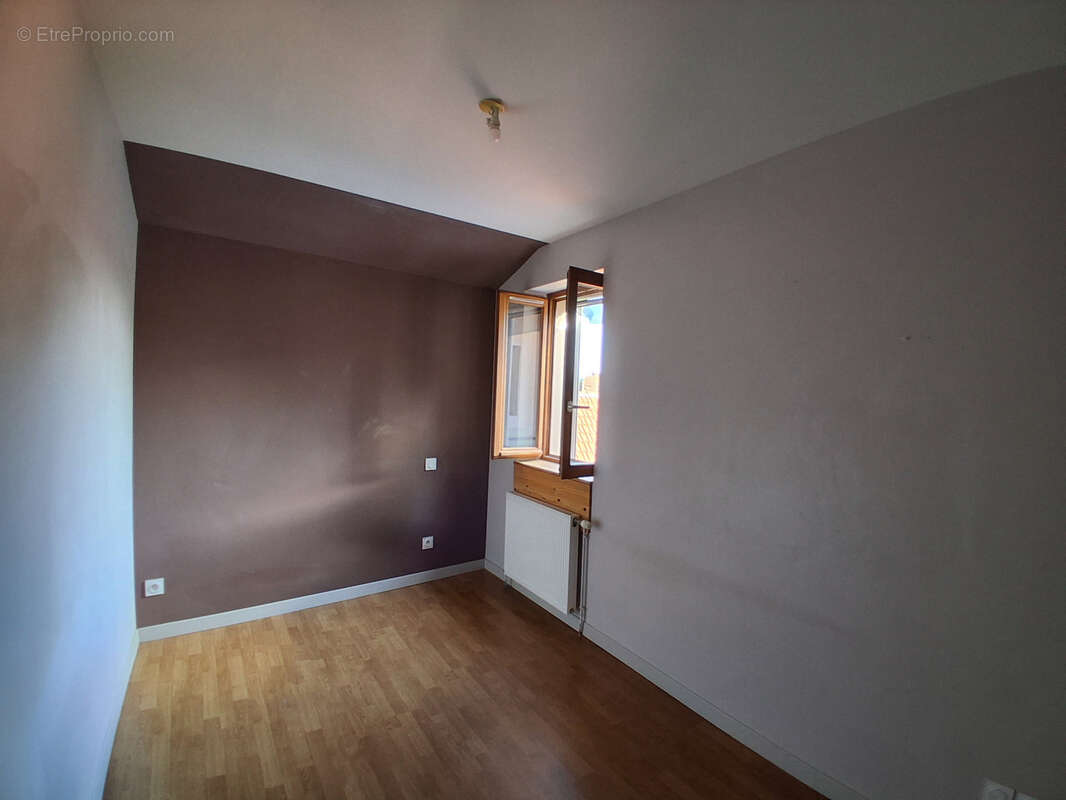 Appartement à CHARLIEU