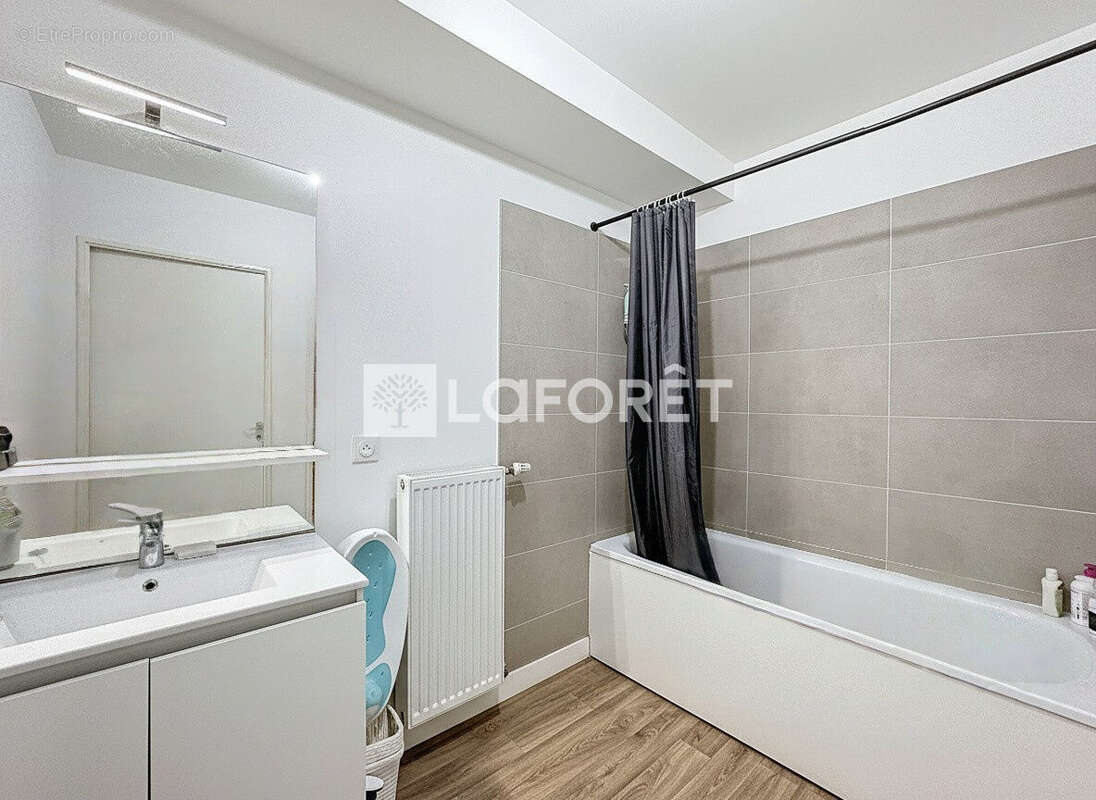 Appartement à BONNEUIL-SUR-MARNE