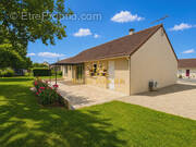 Plain pied de 100 m2 avec garage  - Maison à YZEURES-SUR-CREUSE