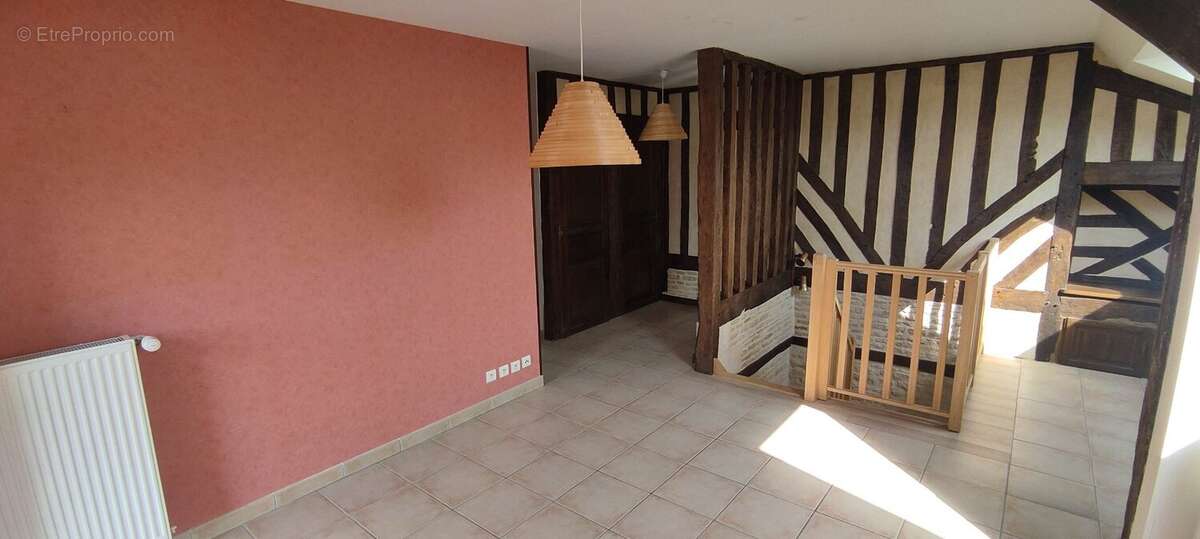 Maison à MEZIDON-CANON