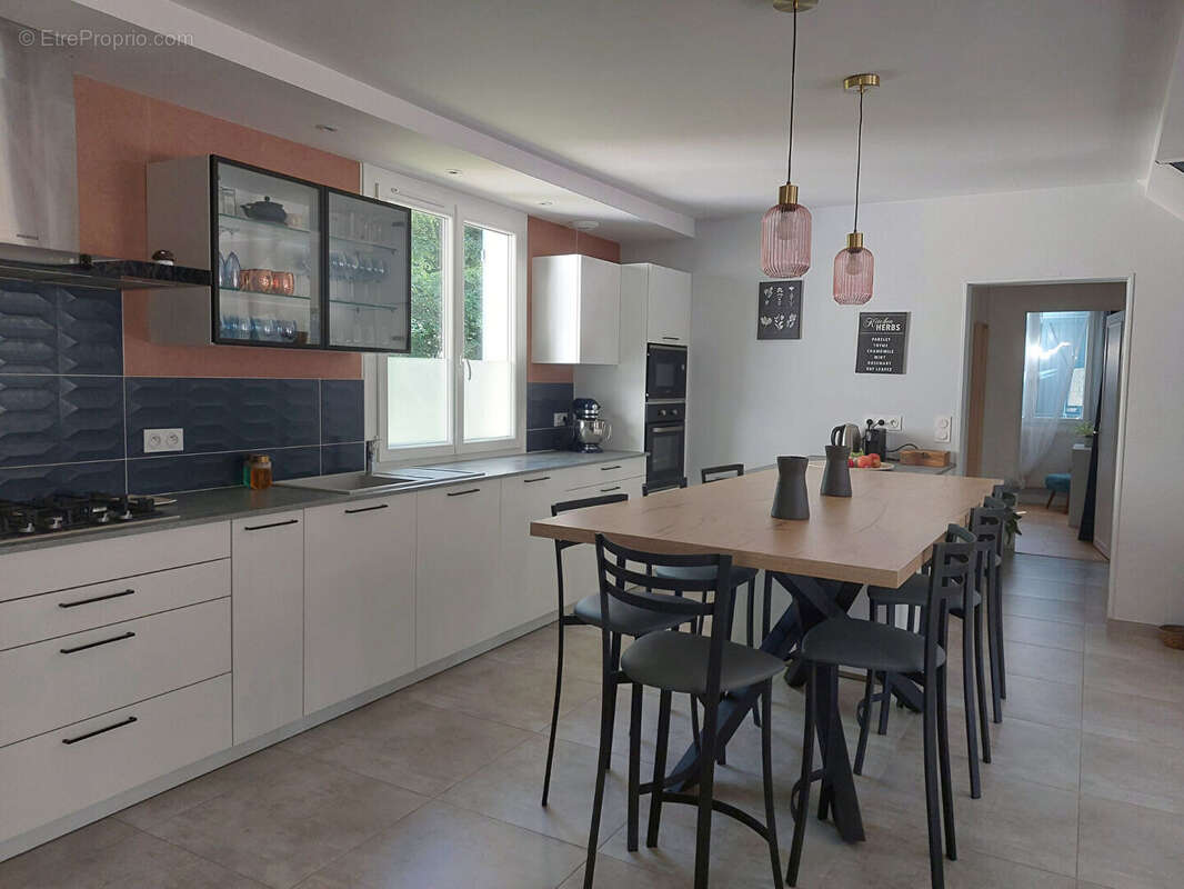 Maison à PLAIMPIED-GIVAUDINS
