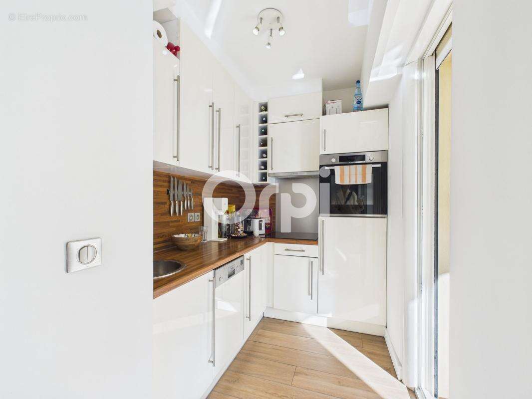 Appartement à MANDELIEU-LA-NAPOULE