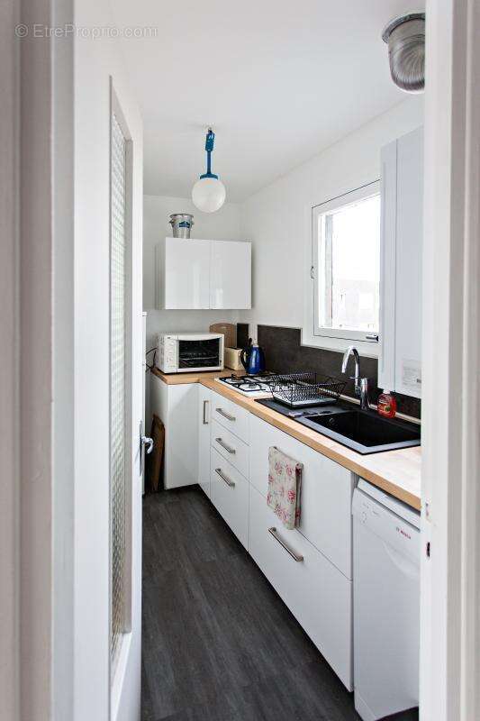Appartement à VARAVILLE