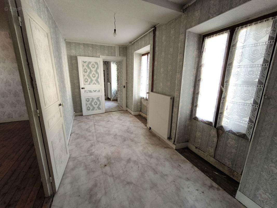 Maison à CHATEAU-THIERRY